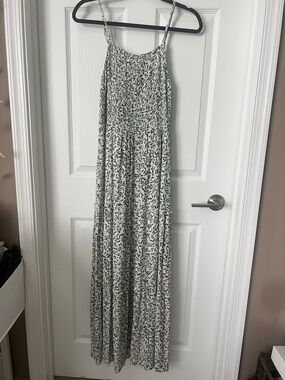 White green floral maxi dress